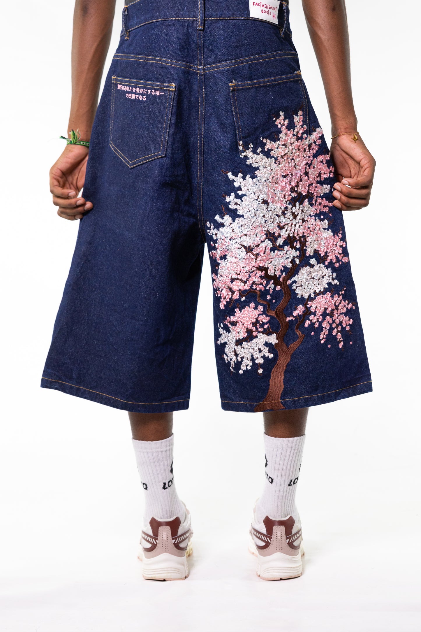 Short Factuellement boosté JAPAN